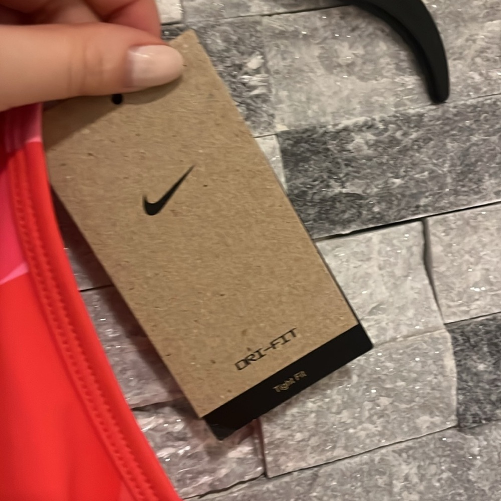 New!! Nike Pro women's crop bra top - Picture 3 of 9